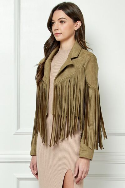 Fringe Fashion: Veveret Suede Moto Jacket with Long Sleeves